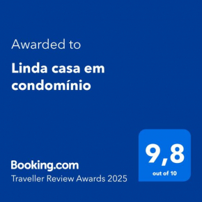 Linda casa em condomínio